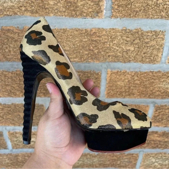 Charlotte Olympia Dolly Leopard Beige Gold
Black Figure Heel Platform Pump 37.5 - Picture 10 of 15